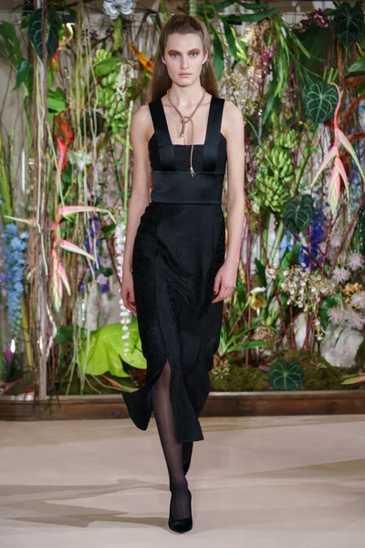 Look 57